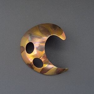 Vtg Shirley of Hollywood Modernist Brooch – Crescent Design in Patinated Brass